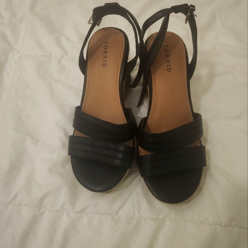 Torrid Wedges